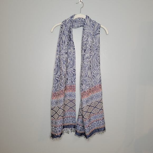 Lof of women's winter scarves 9 & 1 hat warm cozy Merrell Calvin Klein Patriots - Picture 5 of 11